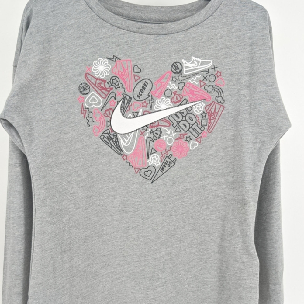 Girls tee.